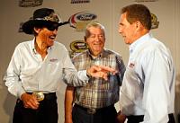 <!--vBET_SNTA-->Rivalries Are Part Of NASCAR And Remain With Us Today, Very Much So-rivals1-300x205-jpg