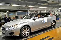 Кампанія Volvo павялічвае вытворчасць першы дызельны гібрыд-volvo-v60-production-1-jpg