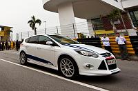 200bhp Ford tập trung WTCC Limited Edition đưa ra-ford-focus-wtcc-limited-edition-4-jpg