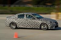 먼저 드라이브 검토: 렉서 스 IS 300 h-lexus-2_0-jpg