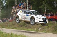 Шчаслівага прызямлення: як скакаць ралійны аўтамабіль-skoda-art-jumping-5-jpg