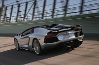 Lamborghini Aventador ymgyrch gyntaf y Roadster-lamborghini-aventador-roadster-2-jpg